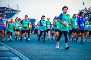 BIB: 2065
                            <button type="button" onclick="openModal(10560401)" class="btn btn-primary btn-sm float-right btn-popup" data-toggle="modal" data-target=".modal-high-quality">
                        <i class="fas fa-shopping-cart"></i> Add to Cart
                    </button>
                                            <button type="button" onclick="isThisMe(10560401, true)" class="btn btn-success btn-sm float-right btn-popup btn-isme hidden" data-toggle="tooltip" data-placement="bottom" title="นี่คือรูปของคุณใช่ไหม คลิกที่นี่เพื่อเอาเข้าอัลบั้ม">
                        <i class="fas fa-plus"></i> Add to album
                    </button>
                    <button type="button" onclick="isThisMe(10560401, false)" class="btn btn-warning btn-sm float-right btn-popup btn-isnotme hidden">
                        <i class="fas fa-ban"></i> Remove from album
                    </button>