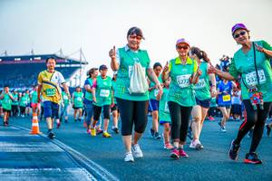 BIB: 5272, 0877, 324, 532
                            <button type="button" onclick="openModal(10562447)" class="btn btn-primary btn-sm float-right btn-popup" data-toggle="modal" data-target=".modal-high-quality">
                        <i class="fas fa-shopping-cart"></i> Add to Cart
                    </button>
                                            <button type="button" onclick="isThisMe(10562447, true)" class="btn btn-success btn-sm float-right btn-popup btn-isme hidden" data-toggle="tooltip" data-placement="bottom" title="นี่คือรูปของคุณใช่ไหม คลิกที่นี่เพื่อเอาเข้าอัลบั้ม">
                        <i class="fas fa-plus"></i> Add to album
                    </button>
                    <button type="button" onclick="isThisMe(10562447, false)" class="btn btn-warning btn-sm float-right btn-popup btn-isnotme hidden">
                        <i class="fas fa-ban"></i> Remove from album
                    </button>