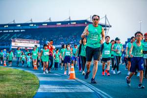 BIB: 51882, 51507, 52719
                            <button type="button" onclick="openModal(10562908)" class="btn btn-primary btn-sm float-right btn-popup" data-toggle="modal" data-target=".modal-high-quality">
                        <i class="fas fa-shopping-cart"></i> Add to Cart
                    </button>
                                            <button type="button" onclick="isThisMe(10562908, true)" class="btn btn-success btn-sm float-right btn-popup btn-isme hidden" data-toggle="tooltip" data-placement="bottom" title="นี่คือรูปของคุณใช่ไหม คลิกที่นี่เพื่อเอาเข้าอัลบั้ม">
                        <i class="fas fa-plus"></i> Add to album
                    </button>
                    <button type="button" onclick="isThisMe(10562908, false)" class="btn btn-warning btn-sm float-right btn-popup btn-isnotme hidden">
                        <i class="fas fa-ban"></i> Remove from album
                    </button>