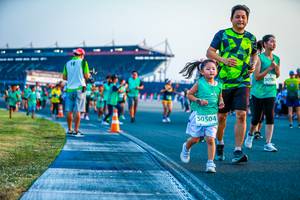 BIB: 5098, 50504
                            <button type="button" onclick="openModal(10561680)" class="btn btn-primary btn-sm float-right btn-popup" data-toggle="modal" data-target=".modal-high-quality">
                        <i class="fas fa-shopping-cart"></i> Add to Cart
                    </button>
                                            <button type="button" onclick="isThisMe(10561680, true)" class="btn btn-success btn-sm float-right btn-popup btn-isme hidden" data-toggle="tooltip" data-placement="bottom" title="นี่คือรูปของคุณใช่ไหม คลิกที่นี่เพื่อเอาเข้าอัลบั้ม">
                        <i class="fas fa-plus"></i> Add to album
                    </button>
                    <button type="button" onclick="isThisMe(10561680, false)" class="btn btn-warning btn-sm float-right btn-popup btn-isnotme hidden">
                        <i class="fas fa-ban"></i> Remove from album
                    </button>