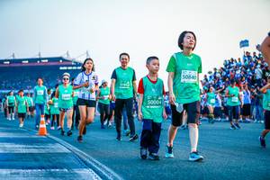 BIB: 50840, 51852, 50004
                            <button type="button" onclick="openModal(10562974)" class="btn btn-primary btn-sm float-right btn-popup" data-toggle="modal" data-target=".modal-high-quality">
                        <i class="fas fa-shopping-cart"></i> Add to Cart
                    </button>
                                            <button type="button" onclick="isThisMe(10562974, true)" class="btn btn-success btn-sm float-right btn-popup btn-isme hidden" data-toggle="tooltip" data-placement="bottom" title="นี่คือรูปของคุณใช่ไหม คลิกที่นี่เพื่อเอาเข้าอัลบั้ม">
                        <i class="fas fa-plus"></i> Add to album
                    </button>
                    <button type="button" onclick="isThisMe(10562974, false)" class="btn btn-warning btn-sm float-right btn-popup btn-isnotme hidden">
                        <i class="fas fa-ban"></i> Remove from album
                    </button>