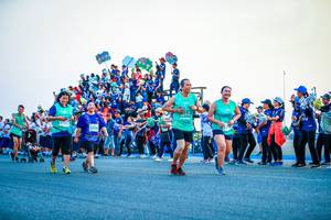 BIB: 0191, 53206
                            <button type="button" onclick="openModal(10563974)" class="btn btn-primary btn-sm float-right btn-popup" data-toggle="modal" data-target=".modal-high-quality">
                        <i class="fas fa-shopping-cart"></i> Add to Cart
                    </button>
                                            <button type="button" onclick="isThisMe(10563974, true)" class="btn btn-success btn-sm float-right btn-popup btn-isme hidden" data-toggle="tooltip" data-placement="bottom" title="นี่คือรูปของคุณใช่ไหม คลิกที่นี่เพื่อเอาเข้าอัลบั้ม">
                        <i class="fas fa-plus"></i> Add to album
                    </button>
                    <button type="button" onclick="isThisMe(10563974, false)" class="btn btn-warning btn-sm float-right btn-popup btn-isnotme hidden">
                        <i class="fas fa-ban"></i> Remove from album
                    </button>