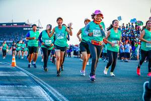 BIB: 52482, 53341, 509
                            <button type="button" onclick="openModal(10560068)" class="btn btn-primary btn-sm float-right btn-popup" data-toggle="modal" data-target=".modal-high-quality">
                        <i class="fas fa-shopping-cart"></i> Add to Cart
                    </button>
                                            <button type="button" onclick="isThisMe(10560068, true)" class="btn btn-success btn-sm float-right btn-popup btn-isme hidden" data-toggle="tooltip" data-placement="bottom" title="นี่คือรูปของคุณใช่ไหม คลิกที่นี่เพื่อเอาเข้าอัลบั้ม">
                        <i class="fas fa-plus"></i> Add to album
                    </button>
                    <button type="button" onclick="isThisMe(10560068, false)" class="btn btn-warning btn-sm float-right btn-popup btn-isnotme hidden">
                        <i class="fas fa-ban"></i> Remove from album
                    </button>