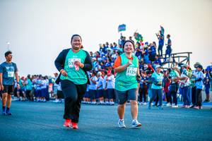 BIB: 51256
                            <button type="button" onclick="openModal(10563370)" class="btn btn-primary btn-sm float-right btn-popup" data-toggle="modal" data-target=".modal-high-quality">
                        <i class="fas fa-shopping-cart"></i> Add to Cart
                    </button>
                                            <button type="button" onclick="isThisMe(10563370, true)" class="btn btn-success btn-sm float-right btn-popup btn-isme hidden" data-toggle="tooltip" data-placement="bottom" title="นี่คือรูปของคุณใช่ไหม คลิกที่นี่เพื่อเอาเข้าอัลบั้ม">
                        <i class="fas fa-plus"></i> Add to album
                    </button>
                    <button type="button" onclick="isThisMe(10563370, false)" class="btn btn-warning btn-sm float-right btn-popup btn-isnotme hidden">
                        <i class="fas fa-ban"></i> Remove from album
                    </button>