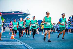 BIB: 525, 51052, 32993, 52992
                            <button type="button" onclick="openModal(10561808)" class="btn btn-primary btn-sm float-right btn-popup" data-toggle="modal" data-target=".modal-high-quality">
                        <i class="fas fa-shopping-cart"></i> Add to Cart
                    </button>
                                            <button type="button" onclick="isThisMe(10561808, true)" class="btn btn-success btn-sm float-right btn-popup btn-isme hidden" data-toggle="tooltip" data-placement="bottom" title="นี่คือรูปของคุณใช่ไหม คลิกที่นี่เพื่อเอาเข้าอัลบั้ม">
                        <i class="fas fa-plus"></i> Add to album
                    </button>
                    <button type="button" onclick="isThisMe(10561808, false)" class="btn btn-warning btn-sm float-right btn-popup btn-isnotme hidden">
                        <i class="fas fa-ban"></i> Remove from album
                    </button>