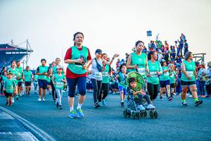 BIB: 2355, 1506029, 3333, 52261
                            <button type="button" onclick="openModal(10562811)" class="btn btn-primary btn-sm float-right btn-popup" data-toggle="modal" data-target=".modal-high-quality">
                        <i class="fas fa-shopping-cart"></i> Add to Cart
                    </button>
                                            <button type="button" onclick="isThisMe(10562811, true)" class="btn btn-success btn-sm float-right btn-popup btn-isme hidden" data-toggle="tooltip" data-placement="bottom" title="นี่คือรูปของคุณใช่ไหม คลิกที่นี่เพื่อเอาเข้าอัลบั้ม">
                        <i class="fas fa-plus"></i> Add to album
                    </button>
                    <button type="button" onclick="isThisMe(10562811, false)" class="btn btn-warning btn-sm float-right btn-popup btn-isnotme hidden">
                        <i class="fas fa-ban"></i> Remove from album
                    </button>