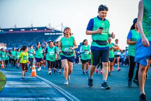 BIB: 2079, 2587, 500
                            <button type="button" onclick="openModal(10561941)" class="btn btn-primary btn-sm float-right btn-popup" data-toggle="modal" data-target=".modal-high-quality">
                        <i class="fas fa-shopping-cart"></i> Add to Cart
                    </button>
                                            <button type="button" onclick="isThisMe(10561941, true)" class="btn btn-success btn-sm float-right btn-popup btn-isme hidden" data-toggle="tooltip" data-placement="bottom" title="นี่คือรูปของคุณใช่ไหม คลิกที่นี่เพื่อเอาเข้าอัลบั้ม">
                        <i class="fas fa-plus"></i> Add to album
                    </button>
                    <button type="button" onclick="isThisMe(10561941, false)" class="btn btn-warning btn-sm float-right btn-popup btn-isnotme hidden">
                        <i class="fas fa-ban"></i> Remove from album
                    </button>