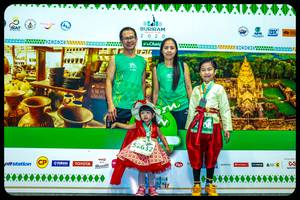 BIB: 020, 52632
                            <button type="button" onclick="openModal(10551377)" class="btn btn-primary btn-sm float-right btn-popup" data-toggle="modal" data-target=".modal-high-quality">
                        <i class="fas fa-shopping-cart"></i> Add to Cart
                    </button>
                                            <button type="button" onclick="isThisMe(10551377, true)" class="btn btn-success btn-sm float-right btn-popup btn-isme hidden" data-toggle="tooltip" data-placement="bottom" title="นี่คือรูปของคุณใช่ไหม คลิกที่นี่เพื่อเอาเข้าอัลบั้ม">
                        <i class="fas fa-plus"></i> Add to album
                    </button>
                    <button type="button" onclick="isThisMe(10551377, false)" class="btn btn-warning btn-sm float-right btn-popup btn-isnotme hidden">
                        <i class="fas fa-ban"></i> Remove from album
                    </button>