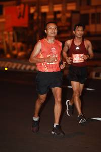 BIB: 26456
                            <button type="button" onclick="openModal(12600817)" class="btn btn-primary btn-sm float-right btn-popup" data-toggle="modal" data-target=".modal-high-quality">
                        <i class="fas fa-shopping-cart"></i> Add to Cart
                    </button>
                                            <button type="button" onclick="isThisMe(12600817, true)" class="btn btn-success btn-sm float-right btn-popup btn-isme hidden" data-toggle="tooltip" data-placement="bottom" title="นี่คือรูปของคุณใช่ไหม คลิกที่นี่เพื่อเอาเข้าอัลบั้ม">
                        <i class="fas fa-plus"></i> Add to album
                    </button>
                    <button type="button" onclick="isThisMe(12600817, false)" class="btn btn-warning btn-sm float-right btn-popup btn-isnotme hidden">
                        <i class="fas fa-ban"></i> Remove from album
                    </button>