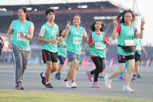 BIB: 52435, 817, 52306
                            <button type="button" onclick="openModal(10574569)" class="btn btn-primary btn-sm float-right btn-popup" data-toggle="modal" data-target=".modal-high-quality">
                        <i class="fas fa-shopping-cart"></i> Add to Cart
                    </button>
                                            <button type="button" onclick="isThisMe(10574569, true)" class="btn btn-success btn-sm float-right btn-popup btn-isme hidden" data-toggle="tooltip" data-placement="bottom" title="นี่คือรูปของคุณใช่ไหม คลิกที่นี่เพื่อเอาเข้าอัลบั้ม">
                        <i class="fas fa-plus"></i> Add to album
                    </button>
                    <button type="button" onclick="isThisMe(10574569, false)" class="btn btn-warning btn-sm float-right btn-popup btn-isnotme hidden">
                        <i class="fas fa-ban"></i> Remove from album
                    </button>