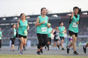 BIB: 5241, 51022
                            <button type="button" onclick="openModal(10574147)" class="btn btn-primary btn-sm float-right btn-popup" data-toggle="modal" data-target=".modal-high-quality">
                        <i class="fas fa-shopping-cart"></i> Add to Cart
                    </button>
                                            <button type="button" onclick="isThisMe(10574147, true)" class="btn btn-success btn-sm float-right btn-popup btn-isme hidden" data-toggle="tooltip" data-placement="bottom" title="นี่คือรูปของคุณใช่ไหม คลิกที่นี่เพื่อเอาเข้าอัลบั้ม">
                        <i class="fas fa-plus"></i> Add to album
                    </button>
                    <button type="button" onclick="isThisMe(10574147, false)" class="btn btn-warning btn-sm float-right btn-popup btn-isnotme hidden">
                        <i class="fas fa-ban"></i> Remove from album
                    </button>