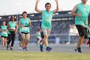 BIB: 5035, 52685
                            <button type="button" onclick="openModal(10573934)" class="btn btn-primary btn-sm float-right btn-popup" data-toggle="modal" data-target=".modal-high-quality">
                        <i class="fas fa-shopping-cart"></i> Add to Cart
                    </button>
                                            <button type="button" onclick="isThisMe(10573934, true)" class="btn btn-success btn-sm float-right btn-popup btn-isme hidden" data-toggle="tooltip" data-placement="bottom" title="นี่คือรูปของคุณใช่ไหม คลิกที่นี่เพื่อเอาเข้าอัลบั้ม">
                        <i class="fas fa-plus"></i> Add to album
                    </button>
                    <button type="button" onclick="isThisMe(10573934, false)" class="btn btn-warning btn-sm float-right btn-popup btn-isnotme hidden">
                        <i class="fas fa-ban"></i> Remove from album
                    </button>