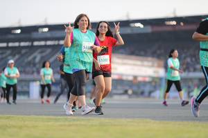 BIB: 533, 51005
                            <button type="button" onclick="openModal(10574214)" class="btn btn-primary btn-sm float-right btn-popup" data-toggle="modal" data-target=".modal-high-quality">
                        <i class="fas fa-shopping-cart"></i> Add to Cart
                    </button>
                                            <button type="button" onclick="isThisMe(10574214, true)" class="btn btn-success btn-sm float-right btn-popup btn-isme hidden" data-toggle="tooltip" data-placement="bottom" title="นี่คือรูปของคุณใช่ไหม คลิกที่นี่เพื่อเอาเข้าอัลบั้ม">
                        <i class="fas fa-plus"></i> Add to album
                    </button>
                    <button type="button" onclick="isThisMe(10574214, false)" class="btn btn-warning btn-sm float-right btn-popup btn-isnotme hidden">
                        <i class="fas fa-ban"></i> Remove from album
                    </button>