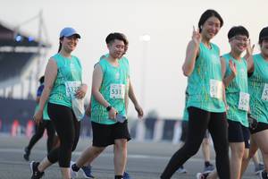 BIB: 322, 531
                            <button type="button" onclick="openModal(10575118)" class="btn btn-primary btn-sm float-right btn-popup" data-toggle="modal" data-target=".modal-high-quality">
                        <i class="fas fa-shopping-cart"></i> Add to Cart
                    </button>
                                            <button type="button" onclick="isThisMe(10575118, true)" class="btn btn-success btn-sm float-right btn-popup btn-isme hidden" data-toggle="tooltip" data-placement="bottom" title="นี่คือรูปของคุณใช่ไหม คลิกที่นี่เพื่อเอาเข้าอัลบั้ม">
                        <i class="fas fa-plus"></i> Add to album
                    </button>
                    <button type="button" onclick="isThisMe(10575118, false)" class="btn btn-warning btn-sm float-right btn-popup btn-isnotme hidden">
                        <i class="fas fa-ban"></i> Remove from album
                    </button>