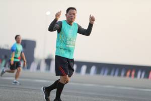 BIB: 1010, 51921
                            <button type="button" onclick="openModal(10574433)" class="btn btn-primary btn-sm float-right btn-popup" data-toggle="modal" data-target=".modal-high-quality">
                        <i class="fas fa-shopping-cart"></i> Add to Cart
                    </button>
                                            <button type="button" onclick="isThisMe(10574433, true)" class="btn btn-success btn-sm float-right btn-popup btn-isme hidden" data-toggle="tooltip" data-placement="bottom" title="นี่คือรูปของคุณใช่ไหม คลิกที่นี่เพื่อเอาเข้าอัลบั้ม">
                        <i class="fas fa-plus"></i> Add to album
                    </button>
                    <button type="button" onclick="isThisMe(10574433, false)" class="btn btn-warning btn-sm float-right btn-popup btn-isnotme hidden">
                        <i class="fas fa-ban"></i> Remove from album
                    </button>