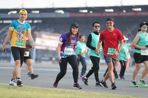 BIB: 5256, 5012, 50048, 50993
                            <button type="button" onclick="openModal(10574971)" class="btn btn-primary btn-sm float-right btn-popup" data-toggle="modal" data-target=".modal-high-quality">
                        <i class="fas fa-shopping-cart"></i> Add to Cart
                    </button>
                                            <button type="button" onclick="isThisMe(10574971, true)" class="btn btn-success btn-sm float-right btn-popup btn-isme hidden" data-toggle="tooltip" data-placement="bottom" title="นี่คือรูปของคุณใช่ไหม คลิกที่นี่เพื่อเอาเข้าอัลบั้ม">
                        <i class="fas fa-plus"></i> Add to album
                    </button>
                    <button type="button" onclick="isThisMe(10574971, false)" class="btn btn-warning btn-sm float-right btn-popup btn-isnotme hidden">
                        <i class="fas fa-ban"></i> Remove from album
                    </button>