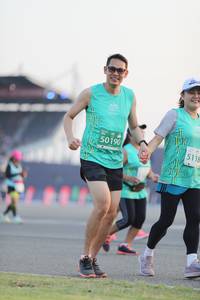 BIB: 50190, 5118
                            <button type="button" onclick="openModal(10575001)" class="btn btn-primary btn-sm float-right btn-popup" data-toggle="modal" data-target=".modal-high-quality">
                        <i class="fas fa-shopping-cart"></i> Add to Cart
                    </button>
                                            <button type="button" onclick="isThisMe(10575001, true)" class="btn btn-success btn-sm float-right btn-popup btn-isme hidden" data-toggle="tooltip" data-placement="bottom" title="นี่คือรูปของคุณใช่ไหม คลิกที่นี่เพื่อเอาเข้าอัลบั้ม">
                        <i class="fas fa-plus"></i> Add to album
                    </button>
                    <button type="button" onclick="isThisMe(10575001, false)" class="btn btn-warning btn-sm float-right btn-popup btn-isnotme hidden">
                        <i class="fas fa-ban"></i> Remove from album
                    </button>