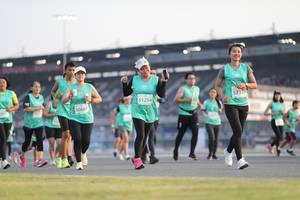 BIB: 51234, 52319, 50887
                            <button type="button" onclick="openModal(10573976)" class="btn btn-primary btn-sm float-right btn-popup" data-toggle="modal" data-target=".modal-high-quality">
                        <i class="fas fa-shopping-cart"></i> Add to Cart
                    </button>
                                            <button type="button" onclick="isThisMe(10573976, true)" class="btn btn-success btn-sm float-right btn-popup btn-isme hidden" data-toggle="tooltip" data-placement="bottom" title="นี่คือรูปของคุณใช่ไหม คลิกที่นี่เพื่อเอาเข้าอัลบั้ม">
                        <i class="fas fa-plus"></i> Add to album
                    </button>
                    <button type="button" onclick="isThisMe(10573976, false)" class="btn btn-warning btn-sm float-right btn-popup btn-isnotme hidden">
                        <i class="fas fa-ban"></i> Remove from album
                    </button>