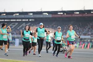 BIB: 51915, 52992, 51199, 5295, 52993
                            <button type="button" onclick="openModal(10574846)" class="btn btn-primary btn-sm float-right btn-popup" data-toggle="modal" data-target=".modal-high-quality">
                        <i class="fas fa-shopping-cart"></i> Add to Cart
                    </button>
                                            <button type="button" onclick="isThisMe(10574846, true)" class="btn btn-success btn-sm float-right btn-popup btn-isme hidden" data-toggle="tooltip" data-placement="bottom" title="นี่คือรูปของคุณใช่ไหม คลิกที่นี่เพื่อเอาเข้าอัลบั้ม">
                        <i class="fas fa-plus"></i> Add to album
                    </button>
                    <button type="button" onclick="isThisMe(10574846, false)" class="btn btn-warning btn-sm float-right btn-popup btn-isnotme hidden">
                        <i class="fas fa-ban"></i> Remove from album
                    </button>