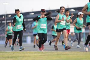 BIB: 50636, 50009, 51029, 51300, 50335
                            <button type="button" onclick="openModal(10573642)" class="btn btn-primary btn-sm float-right btn-popup" data-toggle="modal" data-target=".modal-high-quality">
                        <i class="fas fa-shopping-cart"></i> Add to Cart
                    </button>
                                            <button type="button" onclick="isThisMe(10573642, true)" class="btn btn-success btn-sm float-right btn-popup btn-isme hidden" data-toggle="tooltip" data-placement="bottom" title="นี่คือรูปของคุณใช่ไหม คลิกที่นี่เพื่อเอาเข้าอัลบั้ม">
                        <i class="fas fa-plus"></i> Add to album
                    </button>
                    <button type="button" onclick="isThisMe(10573642, false)" class="btn btn-warning btn-sm float-right btn-popup btn-isnotme hidden">
                        <i class="fas fa-ban"></i> Remove from album
                    </button>