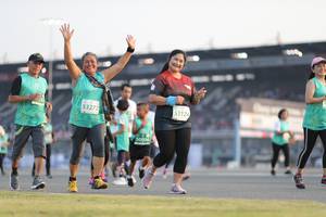 BIB: 53272, 51124, 500061
                            <button type="button" onclick="openModal(10573909)" class="btn btn-primary btn-sm float-right btn-popup" data-toggle="modal" data-target=".modal-high-quality">
                        <i class="fas fa-shopping-cart"></i> Add to Cart
                    </button>
                                            <button type="button" onclick="isThisMe(10573909, true)" class="btn btn-success btn-sm float-right btn-popup btn-isme hidden" data-toggle="tooltip" data-placement="bottom" title="นี่คือรูปของคุณใช่ไหม คลิกที่นี่เพื่อเอาเข้าอัลบั้ม">
                        <i class="fas fa-plus"></i> Add to album
                    </button>
                    <button type="button" onclick="isThisMe(10573909, false)" class="btn btn-warning btn-sm float-right btn-popup btn-isnotme hidden">
                        <i class="fas fa-ban"></i> Remove from album
                    </button>