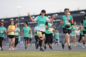 BIB: 5268, 52437, 5234, 51721
                            <button type="button" onclick="openModal(10573859)" class="btn btn-primary btn-sm float-right btn-popup" data-toggle="modal" data-target=".modal-high-quality">
                        <i class="fas fa-shopping-cart"></i> Add to Cart
                    </button>
                                            <button type="button" onclick="isThisMe(10573859, true)" class="btn btn-success btn-sm float-right btn-popup btn-isme hidden" data-toggle="tooltip" data-placement="bottom" title="นี่คือรูปของคุณใช่ไหม คลิกที่นี่เพื่อเอาเข้าอัลบั้ม">
                        <i class="fas fa-plus"></i> Add to album
                    </button>
                    <button type="button" onclick="isThisMe(10573859, false)" class="btn btn-warning btn-sm float-right btn-popup btn-isnotme hidden">
                        <i class="fas fa-ban"></i> Remove from album
                    </button>