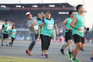 BIB: 83399, 83395
                            <button type="button" onclick="openModal(10574887)" class="btn btn-primary btn-sm float-right btn-popup" data-toggle="modal" data-target=".modal-high-quality">
                        <i class="fas fa-shopping-cart"></i> Add to Cart
                    </button>
                                            <button type="button" onclick="isThisMe(10574887, true)" class="btn btn-success btn-sm float-right btn-popup btn-isme hidden" data-toggle="tooltip" data-placement="bottom" title="นี่คือรูปของคุณใช่ไหม คลิกที่นี่เพื่อเอาเข้าอัลบั้ม">
                        <i class="fas fa-plus"></i> Add to album
                    </button>
                    <button type="button" onclick="isThisMe(10574887, false)" class="btn btn-warning btn-sm float-right btn-popup btn-isnotme hidden">
                        <i class="fas fa-ban"></i> Remove from album
                    </button>