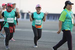 BIB: 83383, 83393
                            <button type="button" onclick="openModal(10575385)" class="btn btn-primary btn-sm float-right btn-popup" data-toggle="modal" data-target=".modal-high-quality">
                        <i class="fas fa-shopping-cart"></i> Add to Cart
                    </button>
                                            <button type="button" onclick="isThisMe(10575385, true)" class="btn btn-success btn-sm float-right btn-popup btn-isme hidden" data-toggle="tooltip" data-placement="bottom" title="นี่คือรูปของคุณใช่ไหม คลิกที่นี่เพื่อเอาเข้าอัลบั้ม">
                        <i class="fas fa-plus"></i> Add to album
                    </button>
                    <button type="button" onclick="isThisMe(10575385, false)" class="btn btn-warning btn-sm float-right btn-popup btn-isnotme hidden">
                        <i class="fas fa-ban"></i> Remove from album
                    </button>