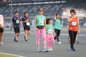 BIB: 50669, 5253, 50508
                            <button type="button" onclick="openModal(10575317)" class="btn btn-primary btn-sm float-right btn-popup" data-toggle="modal" data-target=".modal-high-quality">
                        <i class="fas fa-shopping-cart"></i> Add to Cart
                    </button>
                                            <button type="button" onclick="isThisMe(10575317, true)" class="btn btn-success btn-sm float-right btn-popup btn-isme hidden" data-toggle="tooltip" data-placement="bottom" title="นี่คือรูปของคุณใช่ไหม คลิกที่นี่เพื่อเอาเข้าอัลบั้ม">
                        <i class="fas fa-plus"></i> Add to album
                    </button>
                    <button type="button" onclick="isThisMe(10575317, false)" class="btn btn-warning btn-sm float-right btn-popup btn-isnotme hidden">
                        <i class="fas fa-ban"></i> Remove from album
                    </button>