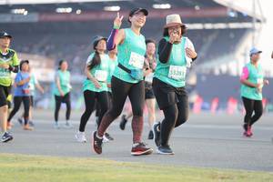 BIB: 53283, 0475
                            <button type="button" onclick="openModal(10574549)" class="btn btn-primary btn-sm float-right btn-popup" data-toggle="modal" data-target=".modal-high-quality">
                        <i class="fas fa-shopping-cart"></i> Add to Cart
                    </button>
                                            <button type="button" onclick="isThisMe(10574549, true)" class="btn btn-success btn-sm float-right btn-popup btn-isme hidden" data-toggle="tooltip" data-placement="bottom" title="นี่คือรูปของคุณใช่ไหม คลิกที่นี่เพื่อเอาเข้าอัลบั้ม">
                        <i class="fas fa-plus"></i> Add to album
                    </button>
                    <button type="button" onclick="isThisMe(10574549, false)" class="btn btn-warning btn-sm float-right btn-popup btn-isnotme hidden">
                        <i class="fas fa-ban"></i> Remove from album
                    </button>