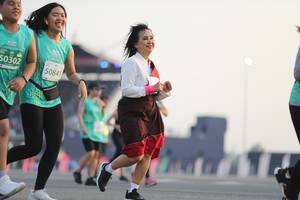 BIB: 50302, 50841
                            <button type="button" onclick="openModal(10574082)" class="btn btn-primary btn-sm float-right btn-popup" data-toggle="modal" data-target=".modal-high-quality">
                        <i class="fas fa-shopping-cart"></i> Add to Cart
                    </button>
                                            <button type="button" onclick="isThisMe(10574082, true)" class="btn btn-success btn-sm float-right btn-popup btn-isme hidden" data-toggle="tooltip" data-placement="bottom" title="นี่คือรูปของคุณใช่ไหม คลิกที่นี่เพื่อเอาเข้าอัลบั้ม">
                        <i class="fas fa-plus"></i> Add to album
                    </button>
                    <button type="button" onclick="isThisMe(10574082, false)" class="btn btn-warning btn-sm float-right btn-popup btn-isnotme hidden">
                        <i class="fas fa-ban"></i> Remove from album
                    </button>