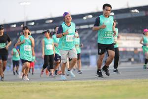 BIB: 51850, 53158, 50712, 5280
                            <button type="button" onclick="openModal(10573749)" class="btn btn-primary btn-sm float-right btn-popup" data-toggle="modal" data-target=".modal-high-quality">
                        <i class="fas fa-shopping-cart"></i> Add to Cart
                    </button>
                                            <button type="button" onclick="isThisMe(10573749, true)" class="btn btn-success btn-sm float-right btn-popup btn-isme hidden" data-toggle="tooltip" data-placement="bottom" title="นี่คือรูปของคุณใช่ไหม คลิกที่นี่เพื่อเอาเข้าอัลบั้ม">
                        <i class="fas fa-plus"></i> Add to album
                    </button>
                    <button type="button" onclick="isThisMe(10573749, false)" class="btn btn-warning btn-sm float-right btn-popup btn-isnotme hidden">
                        <i class="fas fa-ban"></i> Remove from album
                    </button>