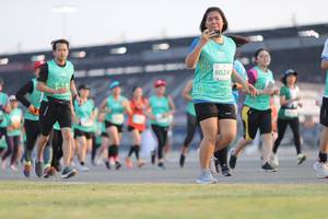 BIB: 8024
                            <button type="button" onclick="openModal(10573852)" class="btn btn-primary btn-sm float-right btn-popup" data-toggle="modal" data-target=".modal-high-quality">
                        <i class="fas fa-shopping-cart"></i> Add to Cart
                    </button>
                                            <button type="button" onclick="isThisMe(10573852, true)" class="btn btn-success btn-sm float-right btn-popup btn-isme hidden" data-toggle="tooltip" data-placement="bottom" title="นี่คือรูปของคุณใช่ไหม คลิกที่นี่เพื่อเอาเข้าอัลบั้ม">
                        <i class="fas fa-plus"></i> Add to album
                    </button>
                    <button type="button" onclick="isThisMe(10573852, false)" class="btn btn-warning btn-sm float-right btn-popup btn-isnotme hidden">
                        <i class="fas fa-ban"></i> Remove from album
                    </button>