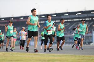 BIB: 5209, 524, 5030, 5090
                            <button type="button" onclick="openModal(10573580)" class="btn btn-primary btn-sm float-right btn-popup" data-toggle="modal" data-target=".modal-high-quality">
                        <i class="fas fa-shopping-cart"></i> Add to Cart
                    </button>
                                            <button type="button" onclick="isThisMe(10573580, true)" class="btn btn-success btn-sm float-right btn-popup btn-isme hidden" data-toggle="tooltip" data-placement="bottom" title="นี่คือรูปของคุณใช่ไหม คลิกที่นี่เพื่อเอาเข้าอัลบั้ม">
                        <i class="fas fa-plus"></i> Add to album
                    </button>
                    <button type="button" onclick="isThisMe(10573580, false)" class="btn btn-warning btn-sm float-right btn-popup btn-isnotme hidden">
                        <i class="fas fa-ban"></i> Remove from album
                    </button>