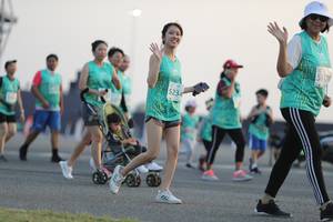 BIB: 5117, 5234
                            <button type="button" onclick="openModal(10575176)" class="btn btn-primary btn-sm float-right btn-popup" data-toggle="modal" data-target=".modal-high-quality">
                        <i class="fas fa-shopping-cart"></i> Add to Cart
                    </button>
                                            <button type="button" onclick="isThisMe(10575176, true)" class="btn btn-success btn-sm float-right btn-popup btn-isme hidden" data-toggle="tooltip" data-placement="bottom" title="นี่คือรูปของคุณใช่ไหม คลิกที่นี่เพื่อเอาเข้าอัลบั้ม">
                        <i class="fas fa-plus"></i> Add to album
                    </button>
                    <button type="button" onclick="isThisMe(10575176, false)" class="btn btn-warning btn-sm float-right btn-popup btn-isnotme hidden">
                        <i class="fas fa-ban"></i> Remove from album
                    </button>