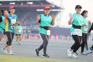 BIB: 52803, 5072, 53099
                            <button type="button" onclick="openModal(10575132)" class="btn btn-primary btn-sm float-right btn-popup" data-toggle="modal" data-target=".modal-high-quality">
                        <i class="fas fa-shopping-cart"></i> Add to Cart
                    </button>
                                            <button type="button" onclick="isThisMe(10575132, true)" class="btn btn-success btn-sm float-right btn-popup btn-isme hidden" data-toggle="tooltip" data-placement="bottom" title="นี่คือรูปของคุณใช่ไหม คลิกที่นี่เพื่อเอาเข้าอัลบั้ม">
                        <i class="fas fa-plus"></i> Add to album
                    </button>
                    <button type="button" onclick="isThisMe(10575132, false)" class="btn btn-warning btn-sm float-right btn-popup btn-isnotme hidden">
                        <i class="fas fa-ban"></i> Remove from album
                    </button>