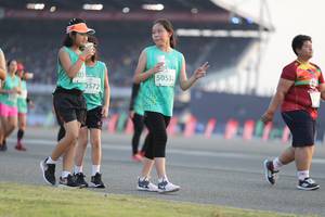 BIB: 50531, 0572, 
                            <button type="button" onclick="openModal(10574965)" class="btn btn-primary btn-sm float-right btn-popup" data-toggle="modal" data-target=".modal-high-quality">
                        <i class="fas fa-shopping-cart"></i> Add to Cart
                    </button>
                                            <button type="button" onclick="isThisMe(10574965, true)" class="btn btn-success btn-sm float-right btn-popup btn-isme hidden" data-toggle="tooltip" data-placement="bottom" title="นี่คือรูปของคุณใช่ไหม คลิกที่นี่เพื่อเอาเข้าอัลบั้ม">
                        <i class="fas fa-plus"></i> Add to album
                    </button>
                    <button type="button" onclick="isThisMe(10574965, false)" class="btn btn-warning btn-sm float-right btn-popup btn-isnotme hidden">
                        <i class="fas fa-ban"></i> Remove from album
                    </button>