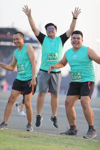 BIB: 70741, 1676, 52058
                            <button type="button" onclick="openModal(10574813)" class="btn btn-primary btn-sm float-right btn-popup" data-toggle="modal" data-target=".modal-high-quality">
                        <i class="fas fa-shopping-cart"></i> Add to Cart
                    </button>
                                            <button type="button" onclick="isThisMe(10574813, true)" class="btn btn-success btn-sm float-right btn-popup btn-isme hidden" data-toggle="tooltip" data-placement="bottom" title="นี่คือรูปของคุณใช่ไหม คลิกที่นี่เพื่อเอาเข้าอัลบั้ม">
                        <i class="fas fa-plus"></i> Add to album
                    </button>
                    <button type="button" onclick="isThisMe(10574813, false)" class="btn btn-warning btn-sm float-right btn-popup btn-isnotme hidden">
                        <i class="fas fa-ban"></i> Remove from album
                    </button>