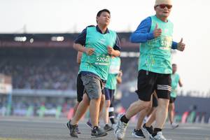 BIB: 5192, 52043
                            <button type="button" onclick="openModal(10573966)" class="btn btn-primary btn-sm float-right btn-popup" data-toggle="modal" data-target=".modal-high-quality">
                        <i class="fas fa-shopping-cart"></i> Add to Cart
                    </button>
                                            <button type="button" onclick="isThisMe(10573966, true)" class="btn btn-success btn-sm float-right btn-popup btn-isme hidden" data-toggle="tooltip" data-placement="bottom" title="นี่คือรูปของคุณใช่ไหม คลิกที่นี่เพื่อเอาเข้าอัลบั้ม">
                        <i class="fas fa-plus"></i> Add to album
                    </button>
                    <button type="button" onclick="isThisMe(10573966, false)" class="btn btn-warning btn-sm float-right btn-popup btn-isnotme hidden">
                        <i class="fas fa-ban"></i> Remove from album
                    </button>