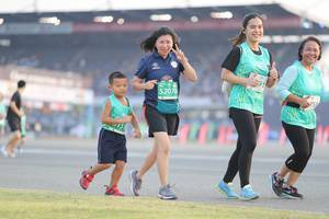 BIB: 52070
                            <button type="button" onclick="openModal(10575161)" class="btn btn-primary btn-sm float-right btn-popup" data-toggle="modal" data-target=".modal-high-quality">
                        <i class="fas fa-shopping-cart"></i> Add to Cart
                    </button>
                                            <button type="button" onclick="isThisMe(10575161, true)" class="btn btn-success btn-sm float-right btn-popup btn-isme hidden" data-toggle="tooltip" data-placement="bottom" title="นี่คือรูปของคุณใช่ไหม คลิกที่นี่เพื่อเอาเข้าอัลบั้ม">
                        <i class="fas fa-plus"></i> Add to album
                    </button>
                    <button type="button" onclick="isThisMe(10575161, false)" class="btn btn-warning btn-sm float-right btn-popup btn-isnotme hidden">
                        <i class="fas fa-ban"></i> Remove from album
                    </button>