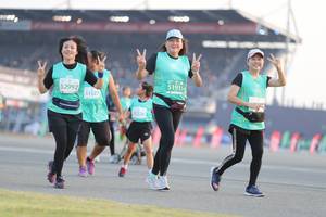 BIB: 51915, 52992, 53327, 1226
                            <button type="button" onclick="openModal(10574854)" class="btn btn-primary btn-sm float-right btn-popup" data-toggle="modal" data-target=".modal-high-quality">
                        <i class="fas fa-shopping-cart"></i> Add to Cart
                    </button>
                                            <button type="button" onclick="isThisMe(10574854, true)" class="btn btn-success btn-sm float-right btn-popup btn-isme hidden" data-toggle="tooltip" data-placement="bottom" title="นี่คือรูปของคุณใช่ไหม คลิกที่นี่เพื่อเอาเข้าอัลบั้ม">
                        <i class="fas fa-plus"></i> Add to album
                    </button>
                    <button type="button" onclick="isThisMe(10574854, false)" class="btn btn-warning btn-sm float-right btn-popup btn-isnotme hidden">
                        <i class="fas fa-ban"></i> Remove from album
                    </button>