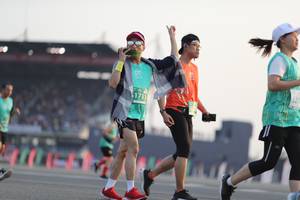 BIB: 1731
                            <button type="button" onclick="openModal(10573719)" class="btn btn-primary btn-sm float-right btn-popup" data-toggle="modal" data-target=".modal-high-quality">
                        <i class="fas fa-shopping-cart"></i> Add to Cart
                    </button>
                                            <button type="button" onclick="isThisMe(10573719, true)" class="btn btn-success btn-sm float-right btn-popup btn-isme hidden" data-toggle="tooltip" data-placement="bottom" title="นี่คือรูปของคุณใช่ไหม คลิกที่นี่เพื่อเอาเข้าอัลบั้ม">
                        <i class="fas fa-plus"></i> Add to album
                    </button>
                    <button type="button" onclick="isThisMe(10573719, false)" class="btn btn-warning btn-sm float-right btn-popup btn-isnotme hidden">
                        <i class="fas fa-ban"></i> Remove from album
                    </button>