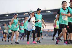 BIB: 50791, 020, 531
                            <button type="button" onclick="openModal(10574279)" class="btn btn-primary btn-sm float-right btn-popup" data-toggle="modal" data-target=".modal-high-quality">
                        <i class="fas fa-shopping-cart"></i> Add to Cart
                    </button>
                                            <button type="button" onclick="isThisMe(10574279, true)" class="btn btn-success btn-sm float-right btn-popup btn-isme hidden" data-toggle="tooltip" data-placement="bottom" title="นี่คือรูปของคุณใช่ไหม คลิกที่นี่เพื่อเอาเข้าอัลบั้ม">
                        <i class="fas fa-plus"></i> Add to album
                    </button>
                    <button type="button" onclick="isThisMe(10574279, false)" class="btn btn-warning btn-sm float-right btn-popup btn-isnotme hidden">
                        <i class="fas fa-ban"></i> Remove from album
                    </button>