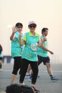 BIB: 5272
                            <button type="button" onclick="openModal(10575017)" class="btn btn-primary btn-sm float-right btn-popup" data-toggle="modal" data-target=".modal-high-quality">
                        <i class="fas fa-shopping-cart"></i> Add to Cart
                    </button>
                                            <button type="button" onclick="isThisMe(10575017, true)" class="btn btn-success btn-sm float-right btn-popup btn-isme hidden" data-toggle="tooltip" data-placement="bottom" title="นี่คือรูปของคุณใช่ไหม คลิกที่นี่เพื่อเอาเข้าอัลบั้ม">
                        <i class="fas fa-plus"></i> Add to album
                    </button>
                    <button type="button" onclick="isThisMe(10575017, false)" class="btn btn-warning btn-sm float-right btn-popup btn-isnotme hidden">
                        <i class="fas fa-ban"></i> Remove from album
                    </button>