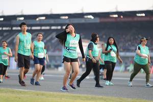 BIB: 52619, 5196
                            <button type="button" onclick="openModal(10575083)" class="btn btn-primary btn-sm float-right btn-popup" data-toggle="modal" data-target=".modal-high-quality">
                        <i class="fas fa-shopping-cart"></i> Add to Cart
                    </button>
                                            <button type="button" onclick="isThisMe(10575083, true)" class="btn btn-success btn-sm float-right btn-popup btn-isme hidden" data-toggle="tooltip" data-placement="bottom" title="นี่คือรูปของคุณใช่ไหม คลิกที่นี่เพื่อเอาเข้าอัลบั้ม">
                        <i class="fas fa-plus"></i> Add to album
                    </button>
                    <button type="button" onclick="isThisMe(10575083, false)" class="btn btn-warning btn-sm float-right btn-popup btn-isnotme hidden">
                        <i class="fas fa-ban"></i> Remove from album
                    </button>