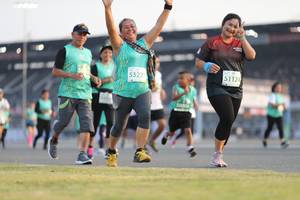 BIB: 51124, 5327
                            <button type="button" onclick="openModal(10573913)" class="btn btn-primary btn-sm float-right btn-popup" data-toggle="modal" data-target=".modal-high-quality">
                        <i class="fas fa-shopping-cart"></i> Add to Cart
                    </button>
                                            <button type="button" onclick="isThisMe(10573913, true)" class="btn btn-success btn-sm float-right btn-popup btn-isme hidden" data-toggle="tooltip" data-placement="bottom" title="นี่คือรูปของคุณใช่ไหม คลิกที่นี่เพื่อเอาเข้าอัลบั้ม">
                        <i class="fas fa-plus"></i> Add to album
                    </button>
                    <button type="button" onclick="isThisMe(10573913, false)" class="btn btn-warning btn-sm float-right btn-popup btn-isnotme hidden">
                        <i class="fas fa-ban"></i> Remove from album
                    </button>