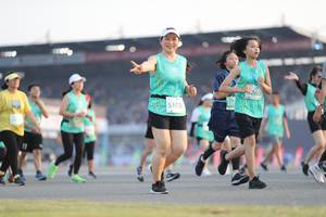 BIB: 2608, 5103
                            <button type="button" onclick="openModal(10574243)" class="btn btn-primary btn-sm float-right btn-popup" data-toggle="modal" data-target=".modal-high-quality">
                        <i class="fas fa-shopping-cart"></i> Add to Cart
                    </button>
                                            <button type="button" onclick="isThisMe(10574243, true)" class="btn btn-success btn-sm float-right btn-popup btn-isme hidden" data-toggle="tooltip" data-placement="bottom" title="นี่คือรูปของคุณใช่ไหม คลิกที่นี่เพื่อเอาเข้าอัลบั้ม">
                        <i class="fas fa-plus"></i> Add to album
                    </button>
                    <button type="button" onclick="isThisMe(10574243, false)" class="btn btn-warning btn-sm float-right btn-popup btn-isnotme hidden">
                        <i class="fas fa-ban"></i> Remove from album
                    </button>