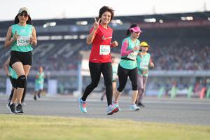 BIB: 52546, 5254
                            <button type="button" onclick="openModal(10573704)" class="btn btn-primary btn-sm float-right btn-popup" data-toggle="modal" data-target=".modal-high-quality">
                        <i class="fas fa-shopping-cart"></i> Add to Cart
                    </button>
                                            <button type="button" onclick="isThisMe(10573704, true)" class="btn btn-success btn-sm float-right btn-popup btn-isme hidden" data-toggle="tooltip" data-placement="bottom" title="นี่คือรูปของคุณใช่ไหม คลิกที่นี่เพื่อเอาเข้าอัลบั้ม">
                        <i class="fas fa-plus"></i> Add to album
                    </button>
                    <button type="button" onclick="isThisMe(10573704, false)" class="btn btn-warning btn-sm float-right btn-popup btn-isnotme hidden">
                        <i class="fas fa-ban"></i> Remove from album
                    </button>