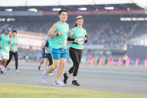 BIB: 5053, 501
                            <button type="button" onclick="openModal(10574765)" class="btn btn-primary btn-sm float-right btn-popup" data-toggle="modal" data-target=".modal-high-quality">
                        <i class="fas fa-shopping-cart"></i> Add to Cart
                    </button>
                                            <button type="button" onclick="isThisMe(10574765, true)" class="btn btn-success btn-sm float-right btn-popup btn-isme hidden" data-toggle="tooltip" data-placement="bottom" title="นี่คือรูปของคุณใช่ไหม คลิกที่นี่เพื่อเอาเข้าอัลบั้ม">
                        <i class="fas fa-plus"></i> Add to album
                    </button>
                    <button type="button" onclick="isThisMe(10574765, false)" class="btn btn-warning btn-sm float-right btn-popup btn-isnotme hidden">
                        <i class="fas fa-ban"></i> Remove from album
                    </button>