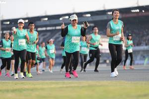 BIB: 5231, 51234, 508, 5009
                            <button type="button" onclick="openModal(10573977)" class="btn btn-primary btn-sm float-right btn-popup" data-toggle="modal" data-target=".modal-high-quality">
                        <i class="fas fa-shopping-cart"></i> Add to Cart
                    </button>
                                            <button type="button" onclick="isThisMe(10573977, true)" class="btn btn-success btn-sm float-right btn-popup btn-isme hidden" data-toggle="tooltip" data-placement="bottom" title="นี่คือรูปของคุณใช่ไหม คลิกที่นี่เพื่อเอาเข้าอัลบั้ม">
                        <i class="fas fa-plus"></i> Add to album
                    </button>
                    <button type="button" onclick="isThisMe(10573977, false)" class="btn btn-warning btn-sm float-right btn-popup btn-isnotme hidden">
                        <i class="fas fa-ban"></i> Remove from album
                    </button>